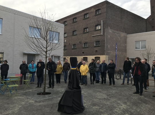 Nieuwe pleintje aan de Stalinsstraat in Deurne ingehuldigd.