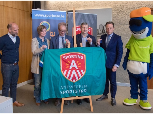 Nieuw zwemcentrum krijgt naam ‘Sportoase Groot Schijn’ Nieuw zwemcentrum krijgt naam ‘Sportoase Groot Schijn’