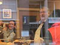 N-VA Deurne : Valentijn chocolaatjes uitdelen.