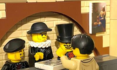 krommen haas lego