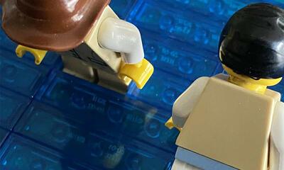 spijkers zoeken lego