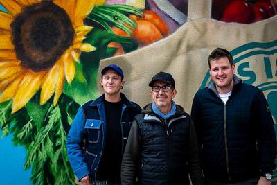 trio voor de mural